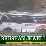 हरिपुरधार के बाद अब करसोग में प्राइवेट बस हादसे का शिकार, 5 घायल।